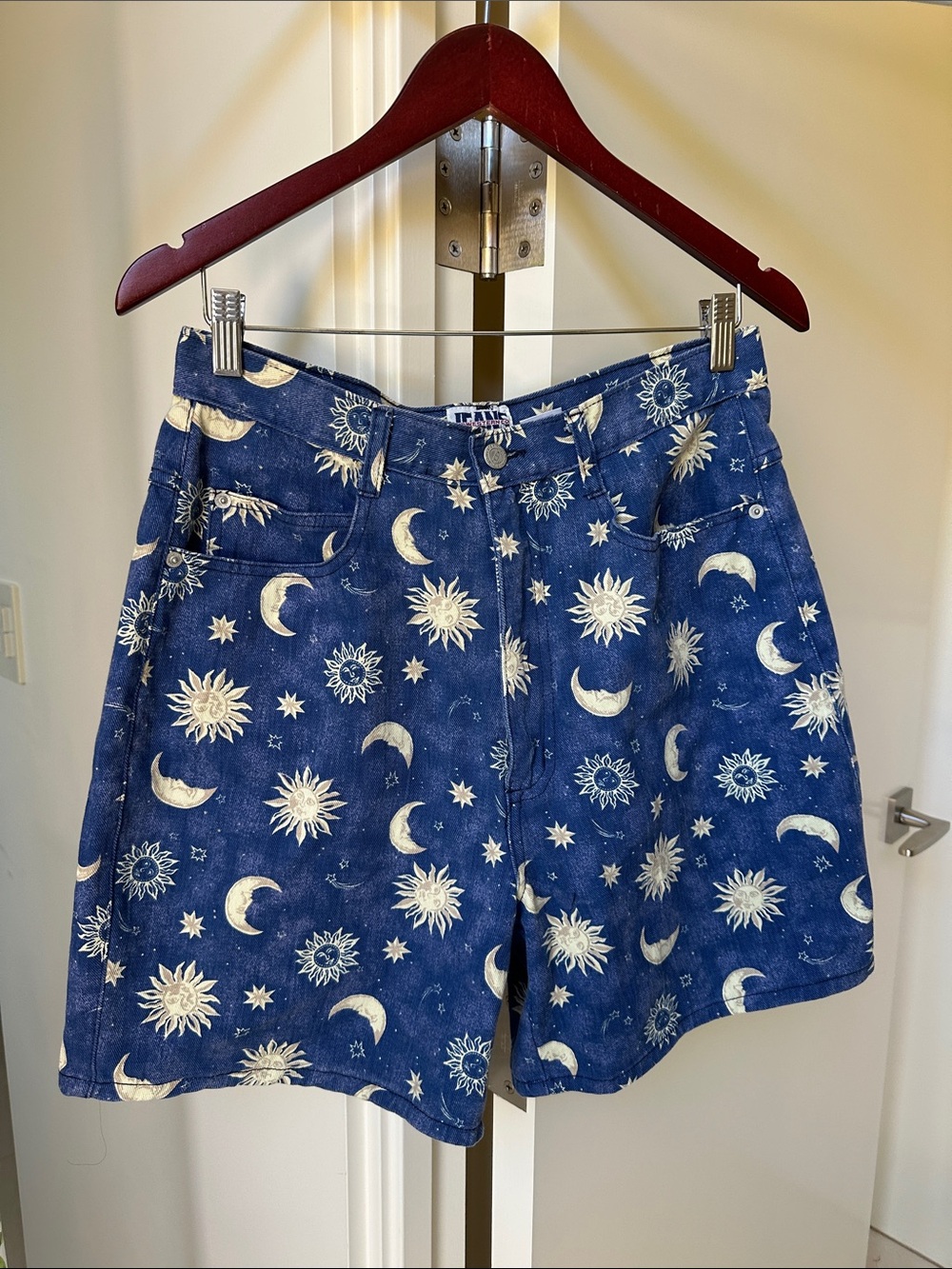 Midwestern Jeans Co. High-Rise Blue Celestial Print Women's Denim Shorts Size 14